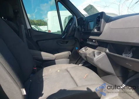 2019 Mercedes-Benz Sprinter 2500 High Roof V6 z USA, uszkodzony, nr VIN WD4PF1CD7KP155436